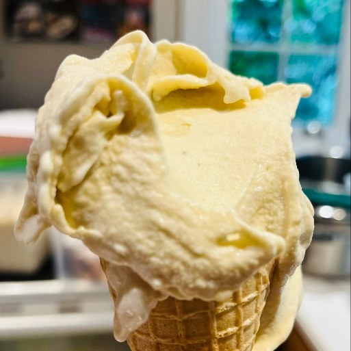 One pint of Banana gelato.