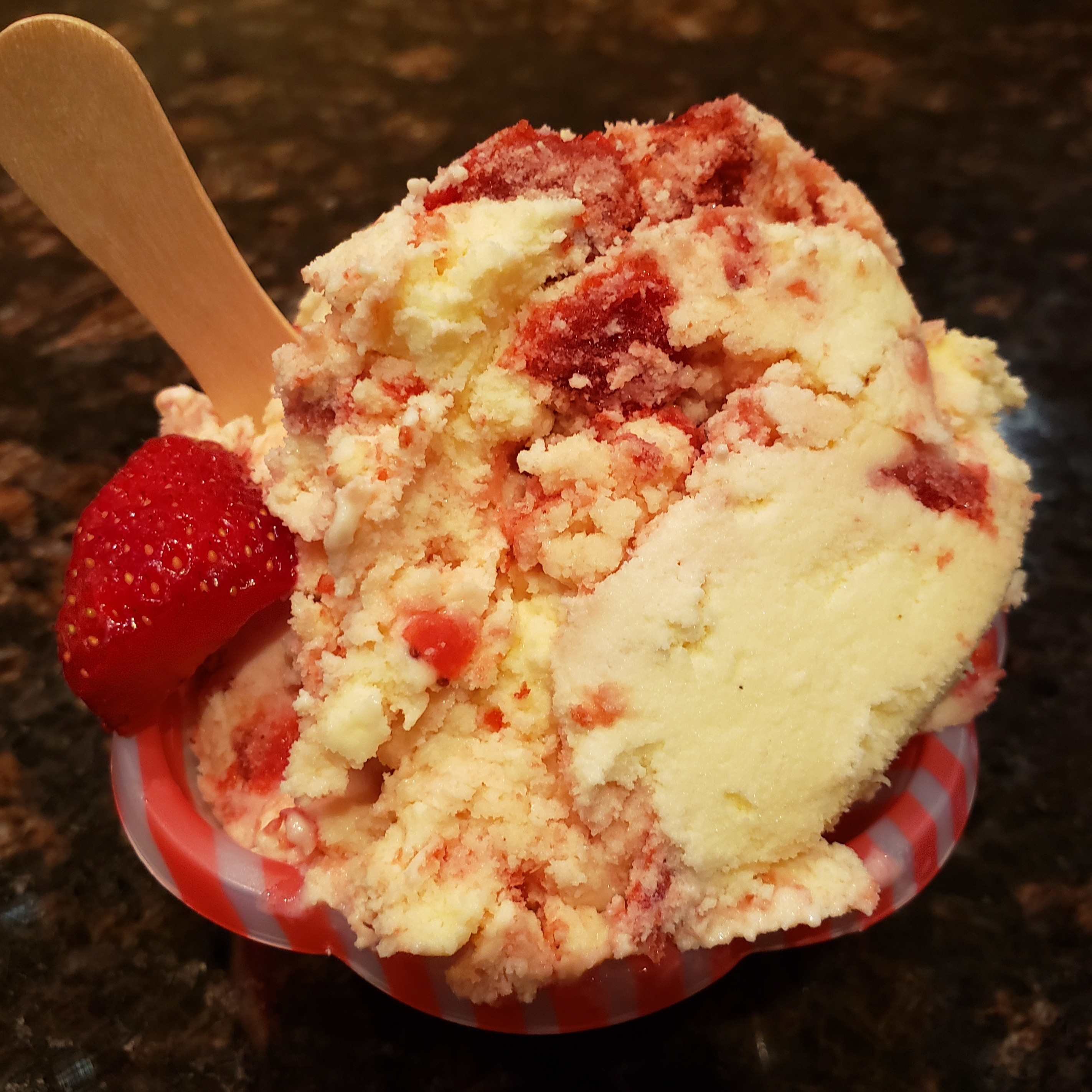 One pint of Lemon Strawberry Balsamic Swirl gelato.